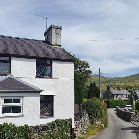 Green Cottage - Snowdonia Llanllechid Εξωτερικό φωτογραφία