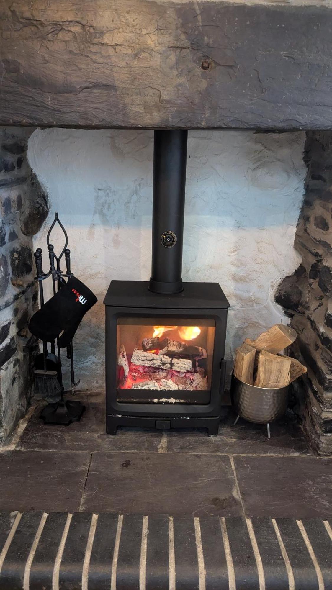 Green Cottage - Snowdonia Llanllechid Εξωτερικό φωτογραφία